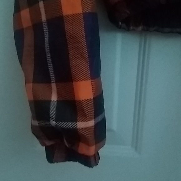 Cropped NYC Coach Jacket from FOREVER 21 - Picture 5 of 5